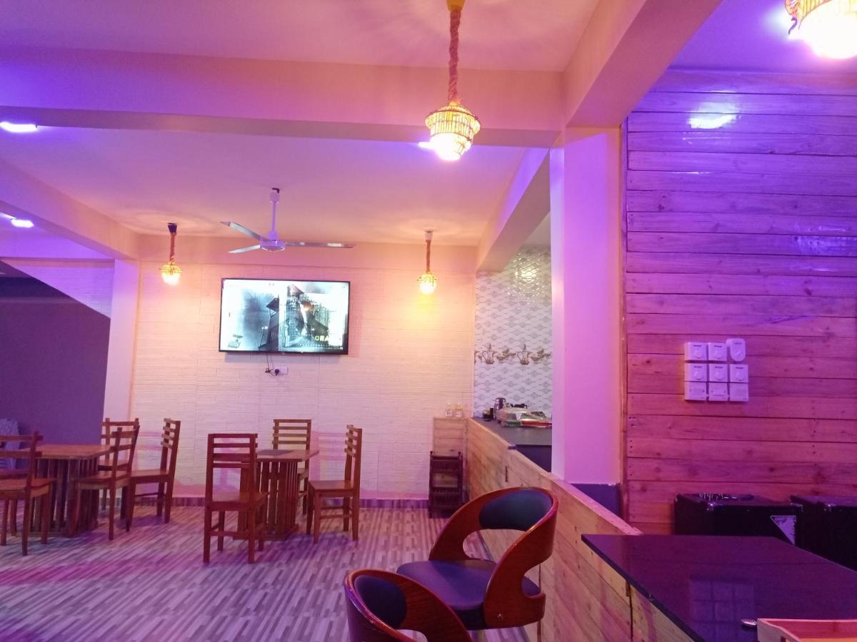 Chibuba Airport Accommodation Дар-эс-Саламе Экстерьер фото