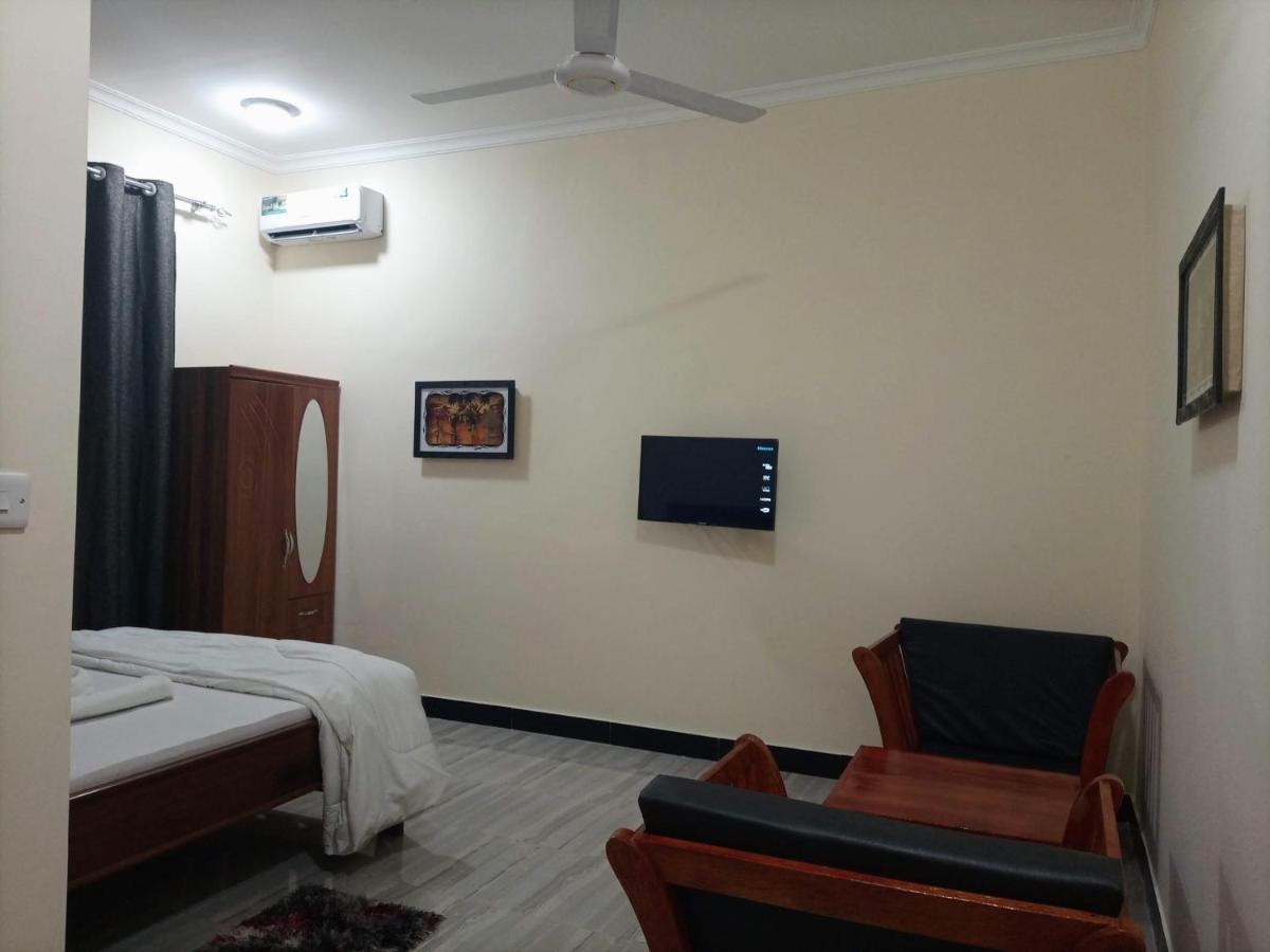 Chibuba Airport Accommodation Дар-эс-Саламе Экстерьер фото