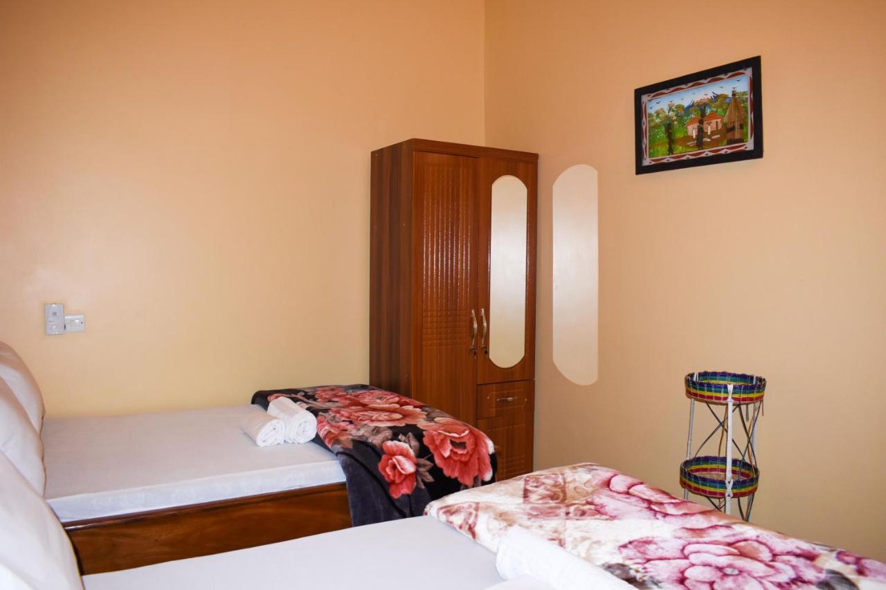 Chibuba Airport Accommodation Дар-эс-Саламе Экстерьер фото